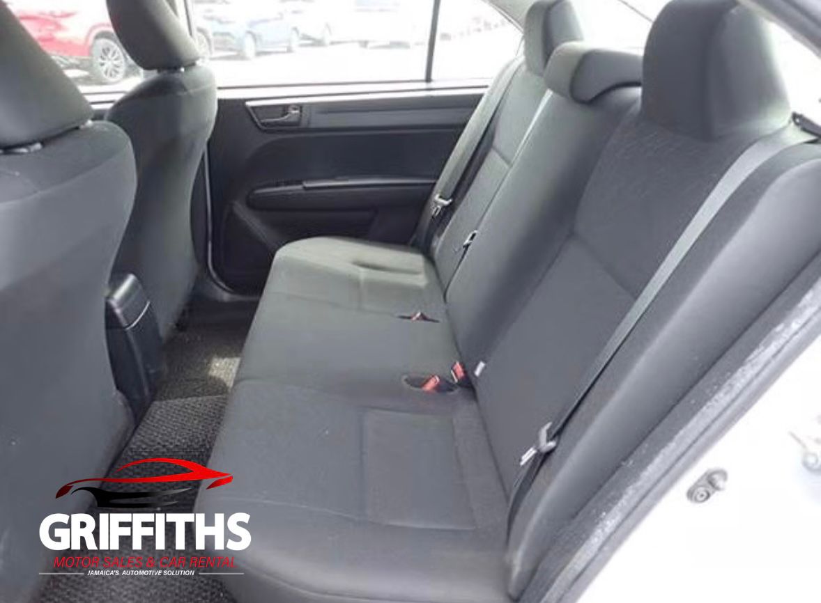 Vehicle Image 10